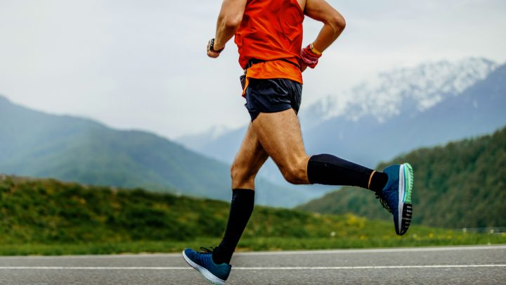 Förbättra löpteknik med kompressionstrumpor för optimal prestation