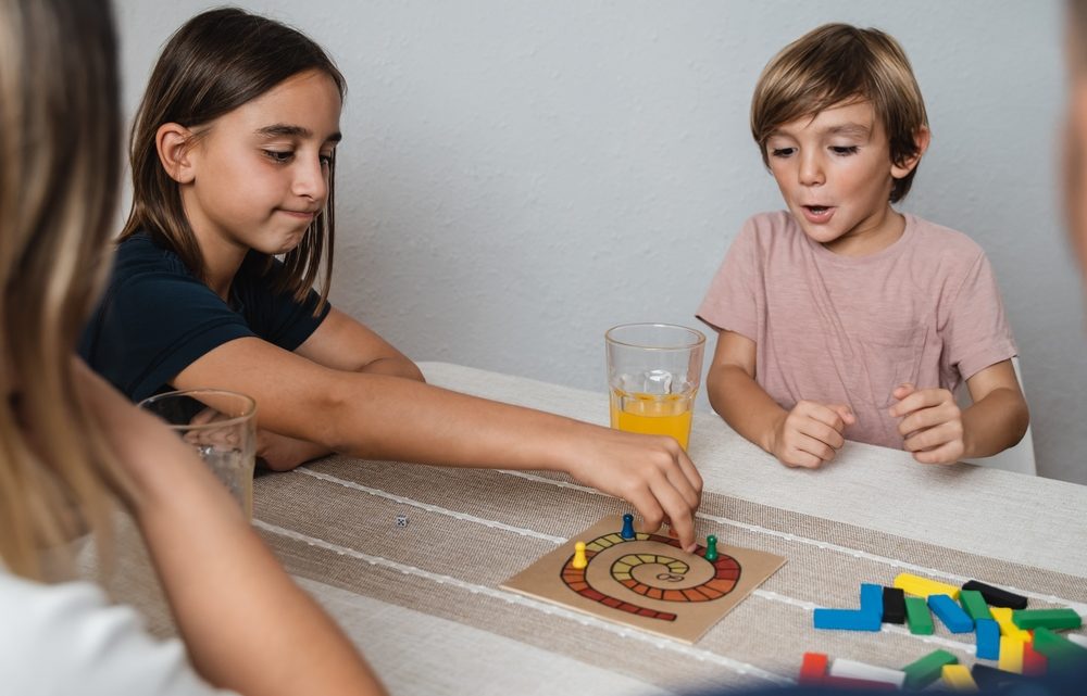 Skapa lekfull stämning med unika bordsspel för alla åldrar